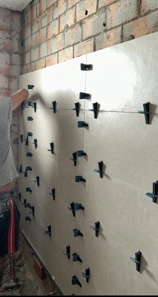 ALBAÑIL PINTOR ELÉCTRICIDAD LIMPIEZA DE PARCELAS