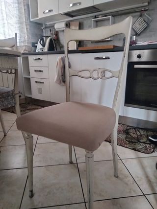 Tavolo tondo più 4 sedie