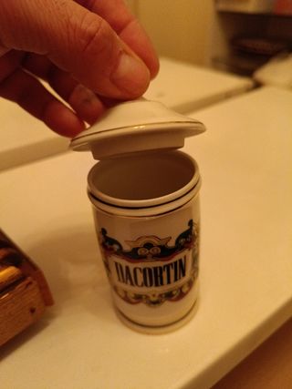 Frasco porcelana de farmacia