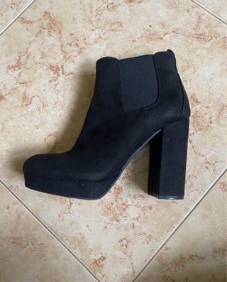 Botas de tacón negras