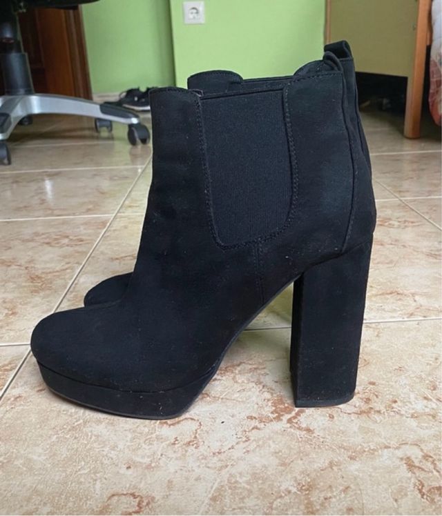Botas de tacón negras