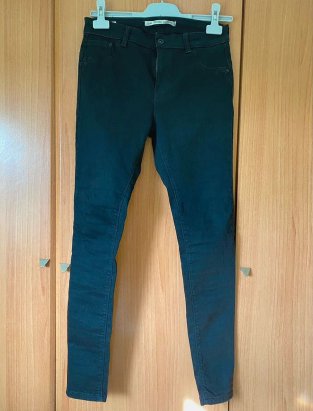 Pantalones skinny negros