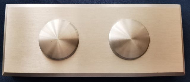 Pisapapeles de metal