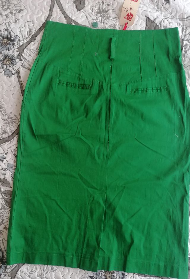 Falda nueva de cintura alta talla l