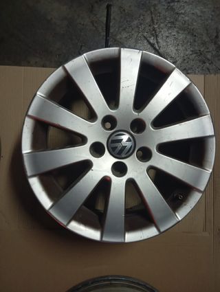 LLANTAS GOLF 5 