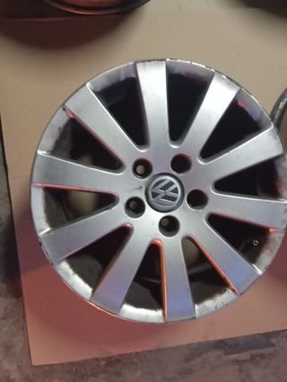 LLANTAS GOLF 5 
