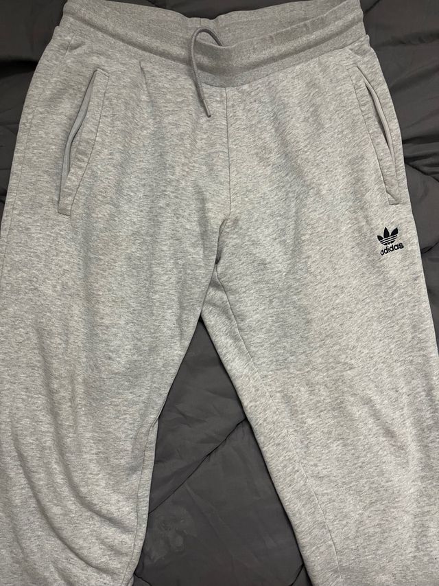 Pantalon Gris Adidas