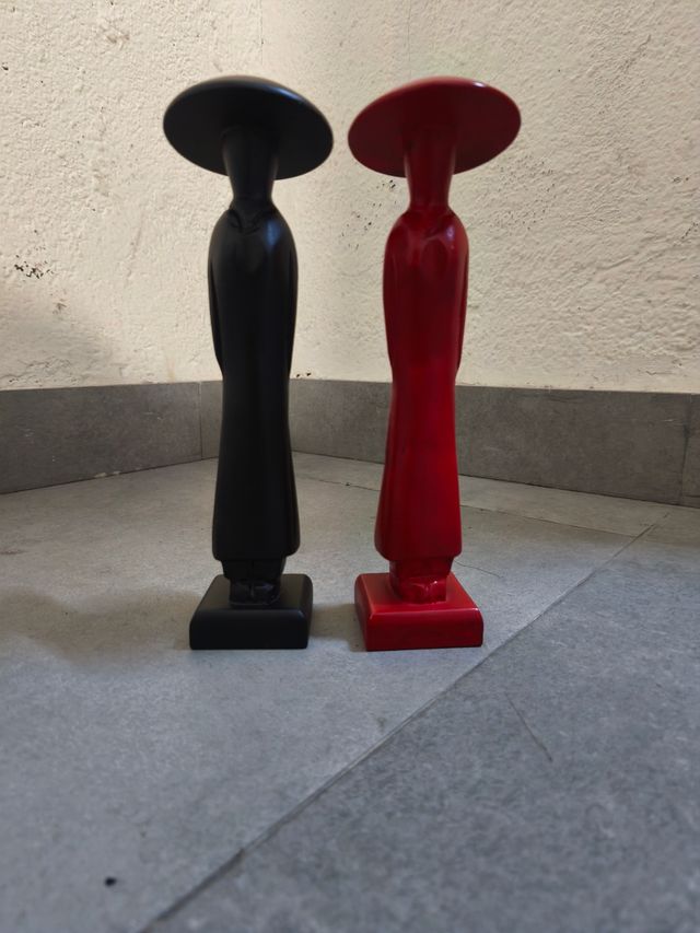 Figuras decorativas madera