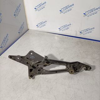 Soporte de estribera lado derecho Kawasaki Z800 