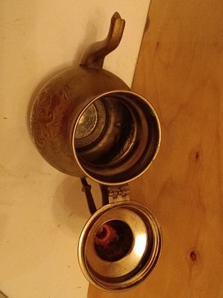 Tetera repujada Árabe