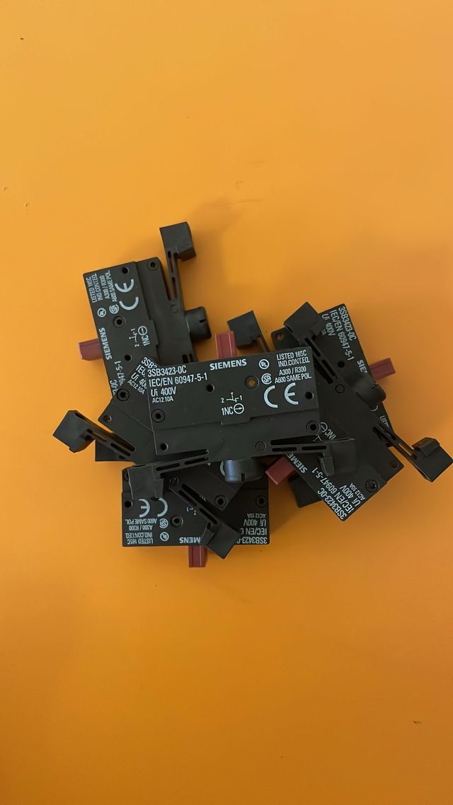 Siemens 3SB3423-0C - 6 pezzi