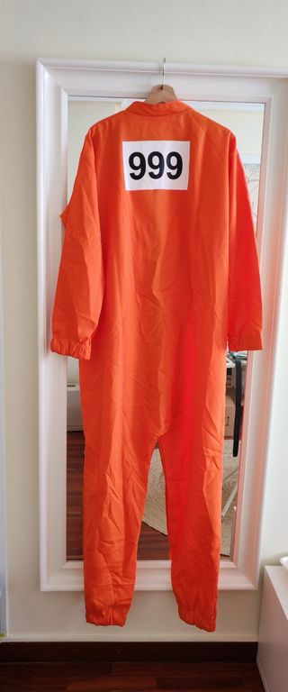 Disfraz de convicto. Esposas de regalo