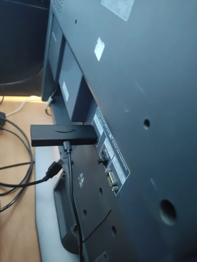 FIRE TV ORIGINAL  CON TV  LG 32 PULG FOTOS REALES.