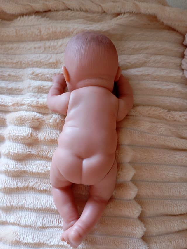 Muñeco Antonio Juan niña