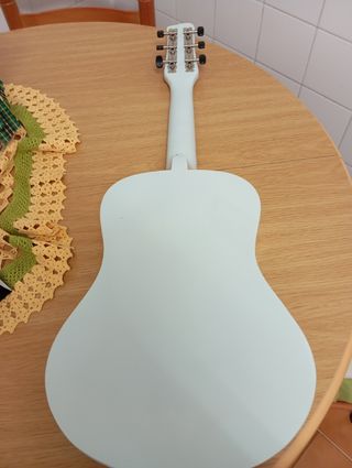 Guitarra infantil