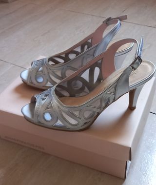 Zapatos tacon plata