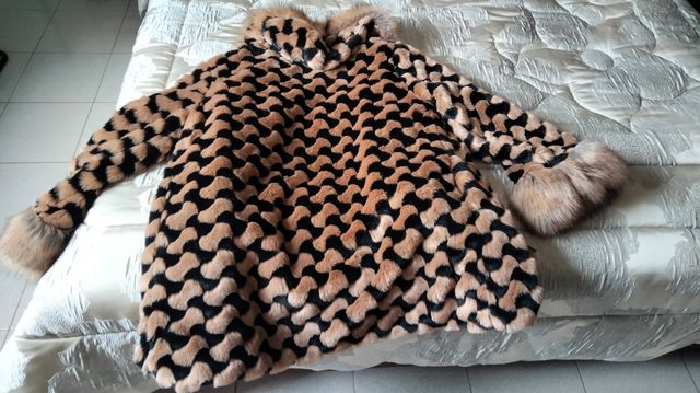 Giaccone di pelliccia sintetica