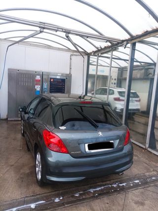 Peugeot 207 2006