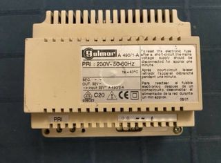 FUENTE DE ALIMENTACION GOLMAR A 490 / 1A