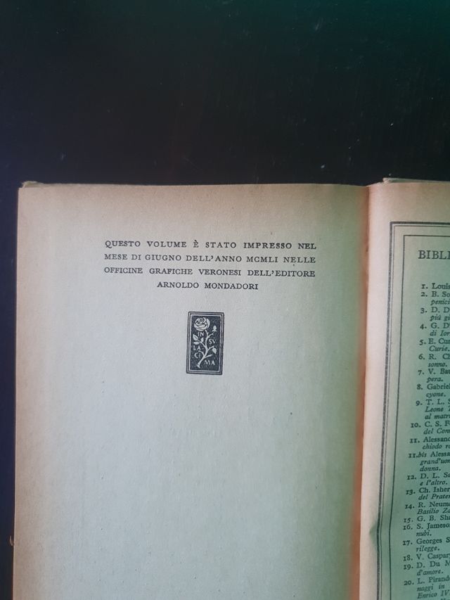 Libro antico del 1951
