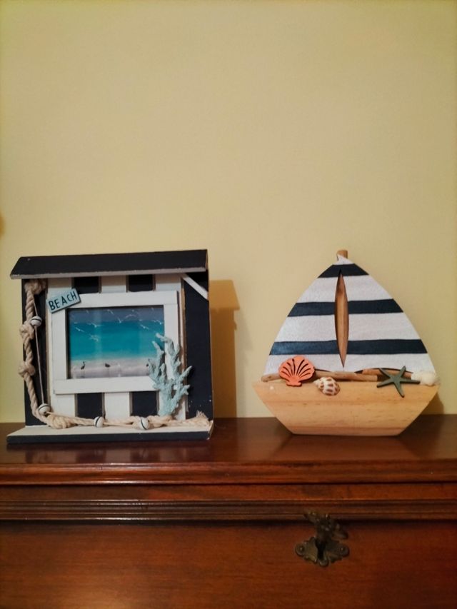 Portafoto e barchetta in legno