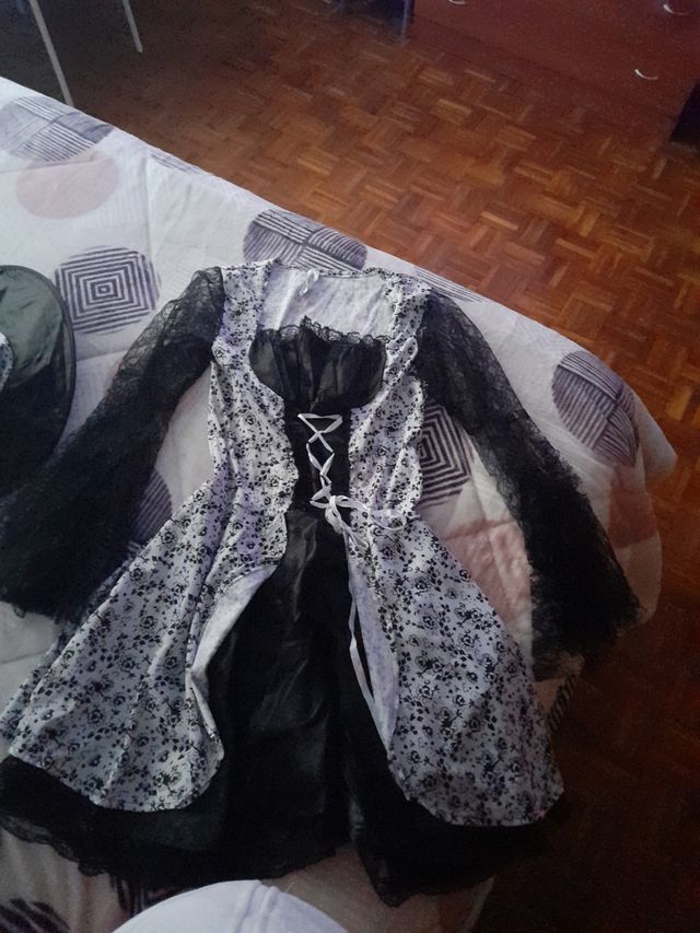 Vendo disfraz d bruja adulto