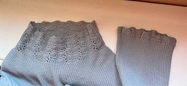 Bonito jersey con cuello calado Badia Minguell