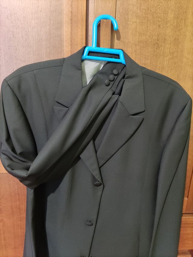 Trajes Hombre distintos modelos y tallas