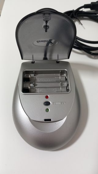 Ratón Genius inalámbrico con base de carga