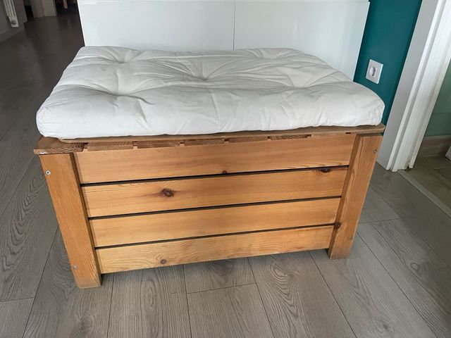 Baul ikea madera interior/exterior