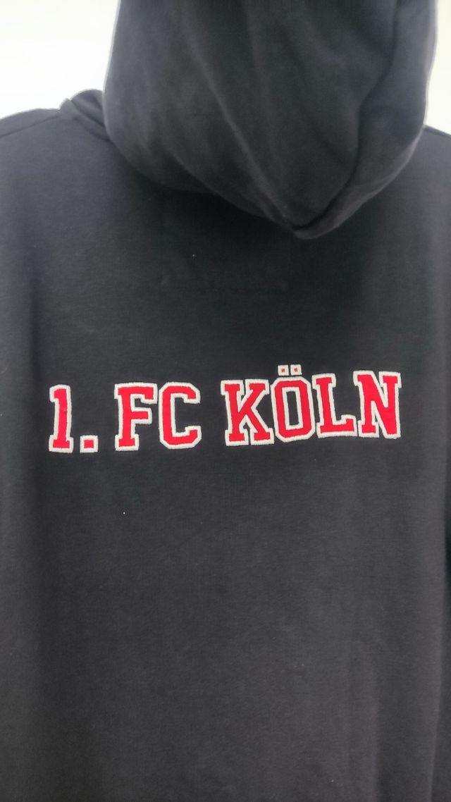 Sudadera con capucha.