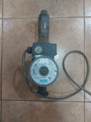 Bomba agua caldera