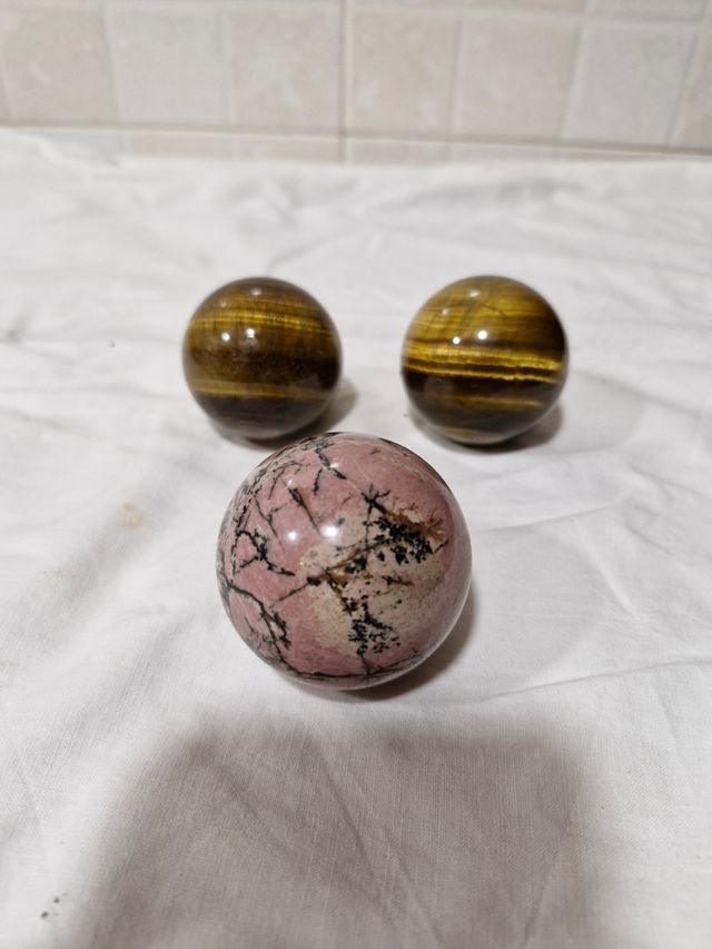 Ojo de tigre , Rodonita