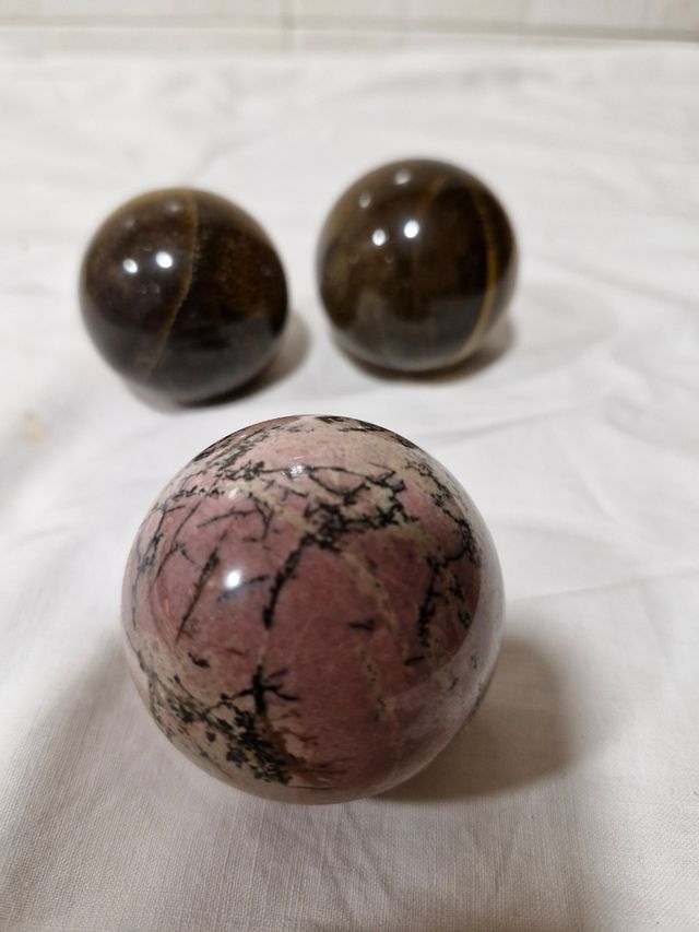 Ojo de tigre , Rodonita