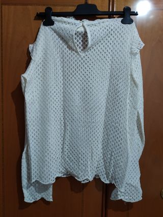 Blusa con volantes