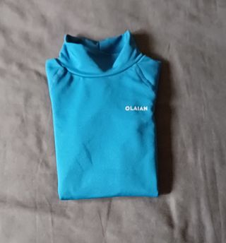 Albornoz y camiseta piscina 5-6 años