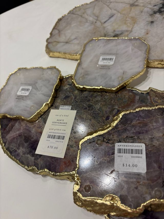 Decoración de mármol de Anthropologie