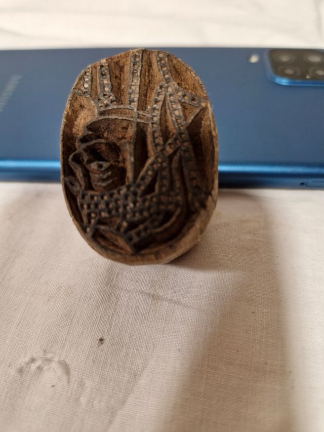 Sello antiguo de madera