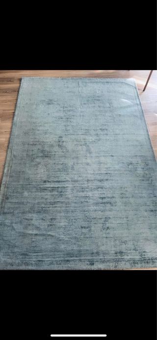 Alfombra artesanal de viscosa Jane