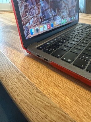 Macbook Pro 13” 512GB 16GB Ram