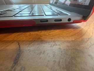 Macbook Pro 13” 512GB 16GB Ram