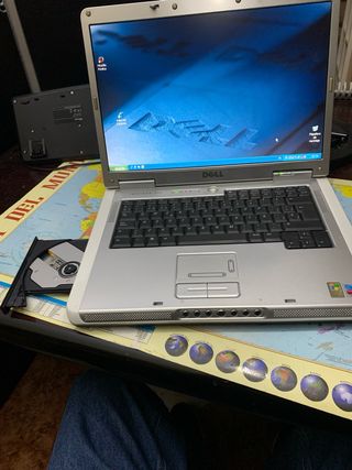 Ordenador portatil: DEL Inspiron 6000