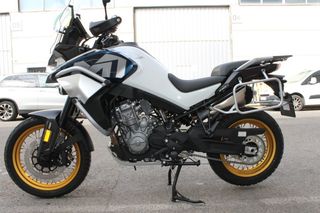CFMOTO 800 MT EXPLORER 2025