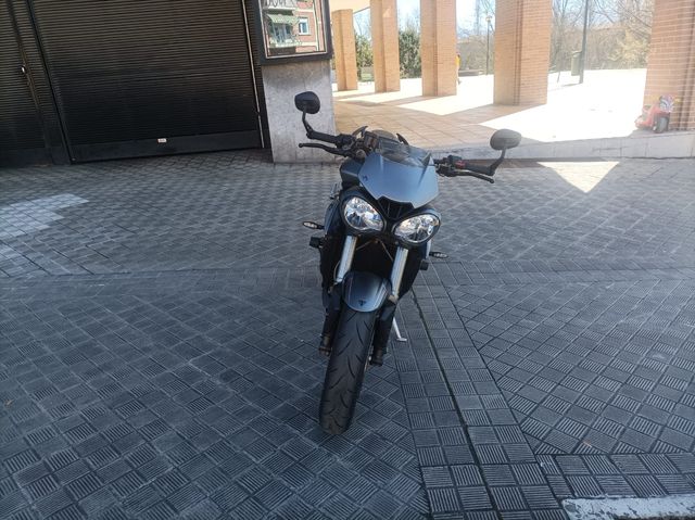 Triumph street triple rs