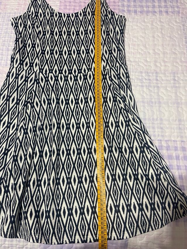 Vestido  tirantes  corto.