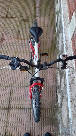 Bicicleta niños 20" Boomerang Attack