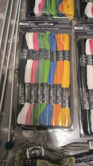 Lanas de punto de cruz