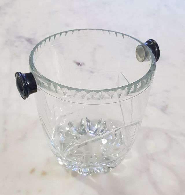 Cubo de hielo de cristal