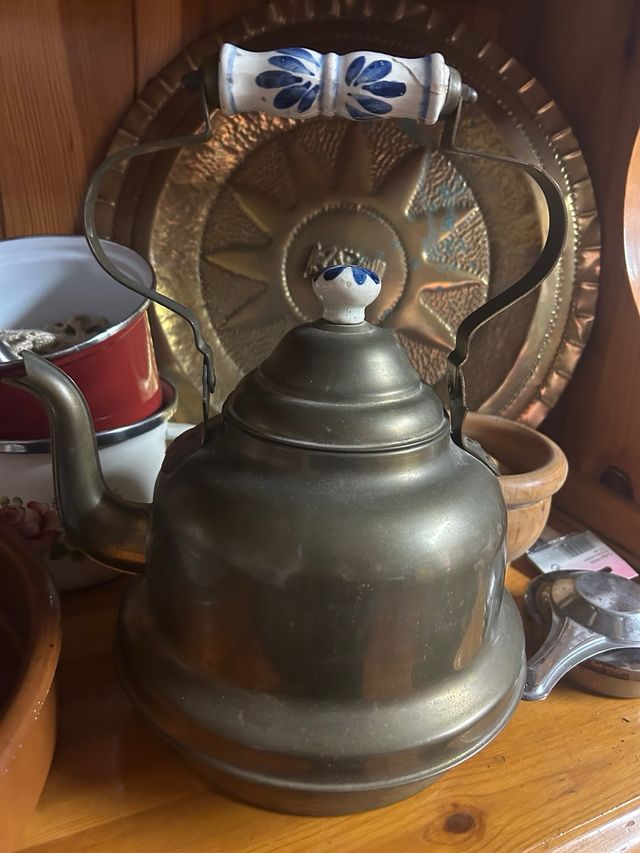 Tetera de 2 litros de cobre y porcelana