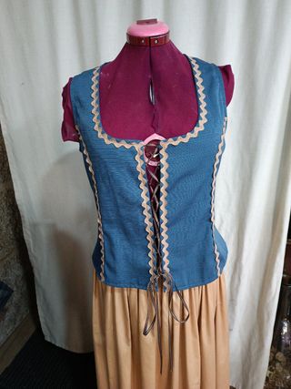 Traje medieval mujer